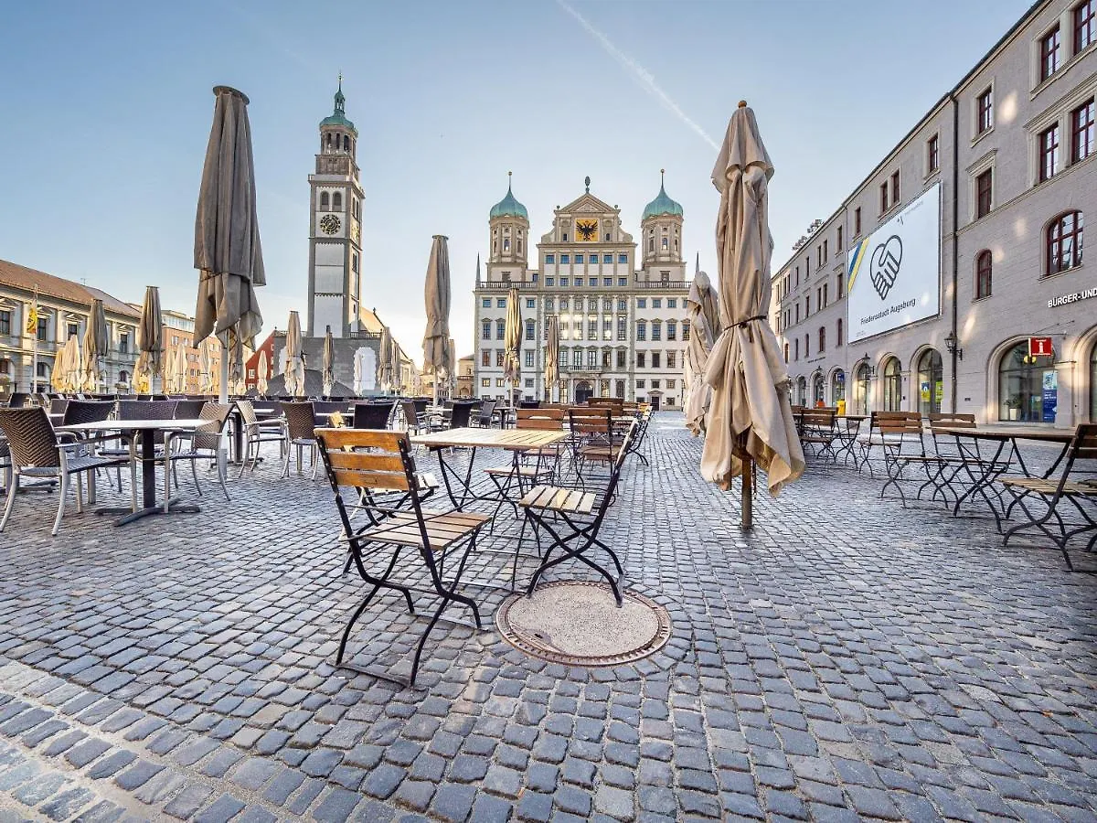 Apartment Truly - Direkt Am Rathausplatz, Dachterrasse Mit Blick Auf Perlachturm, Garage, Fahrstuhl Augsburg