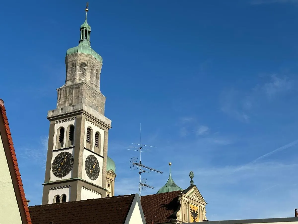 Truly - Direkt Am Rathausplatz, Dachterrasse Mit Blick Auf Perlachturm, Garage, Fahrstuhl Augsburg Apartment